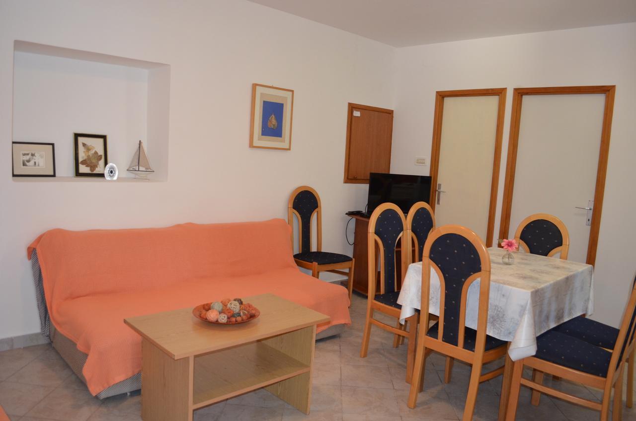 Apartments Petar Draga Bašćanska Bagian luar foto