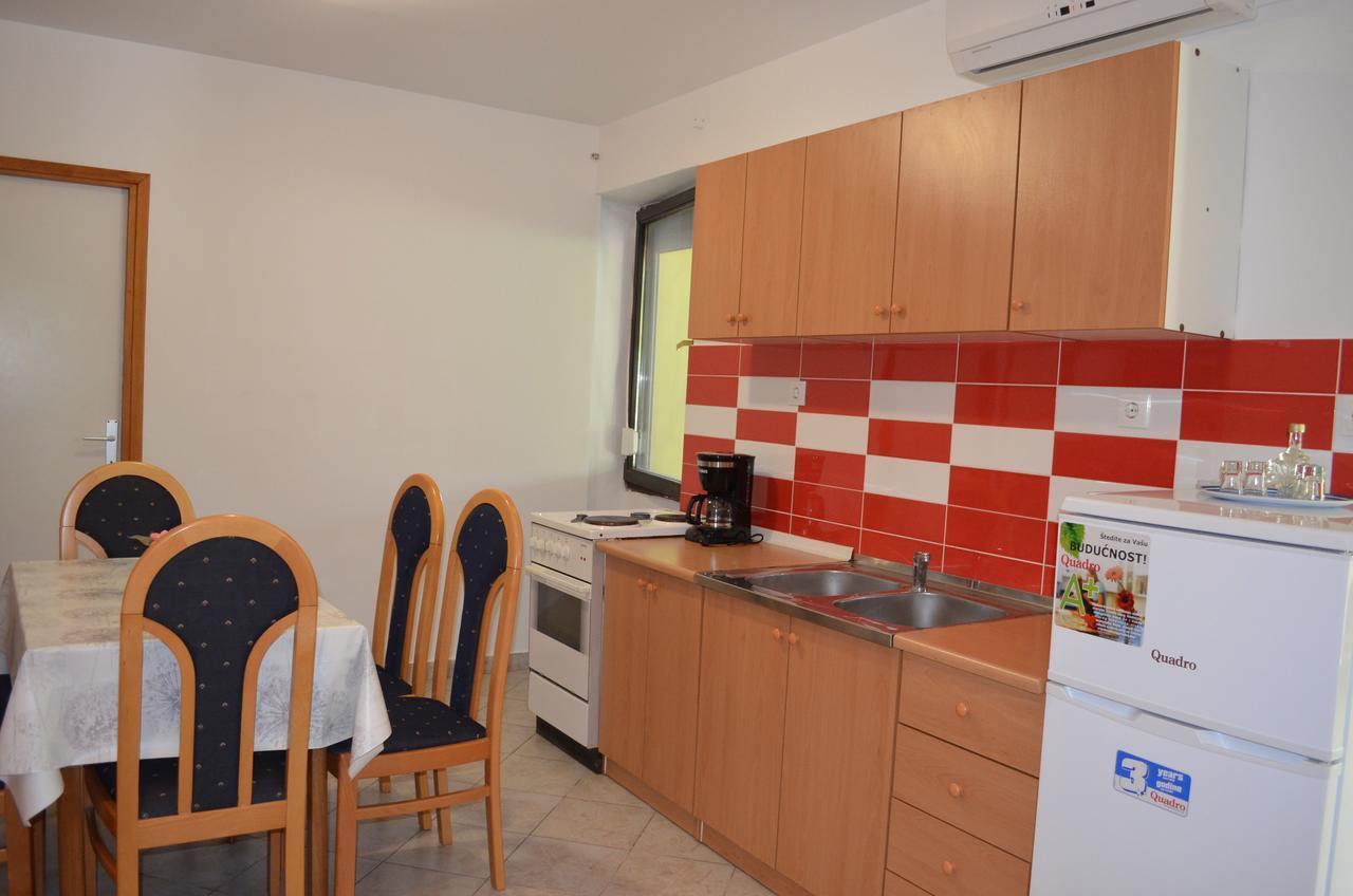 Apartments Petar Draga Bašćanska Bagian luar foto